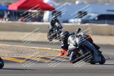 media/Dec-18-2022-SoCal Trackdays (Sun) [[8099a50955]]/Turn 2 (950am)/